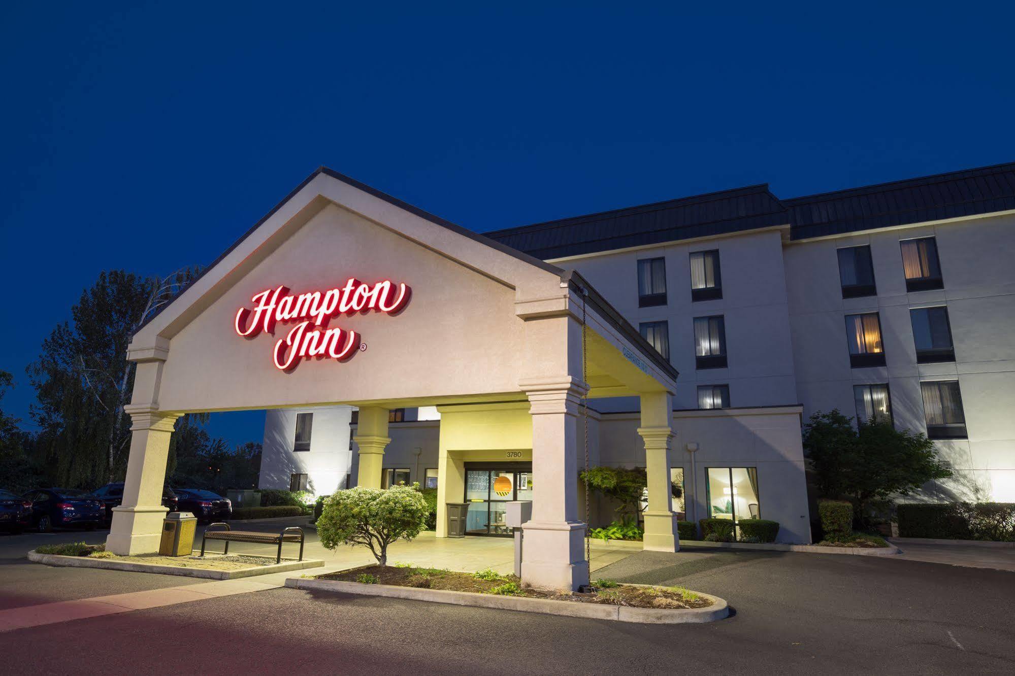 Hampton Inn Eugene Exterior foto
